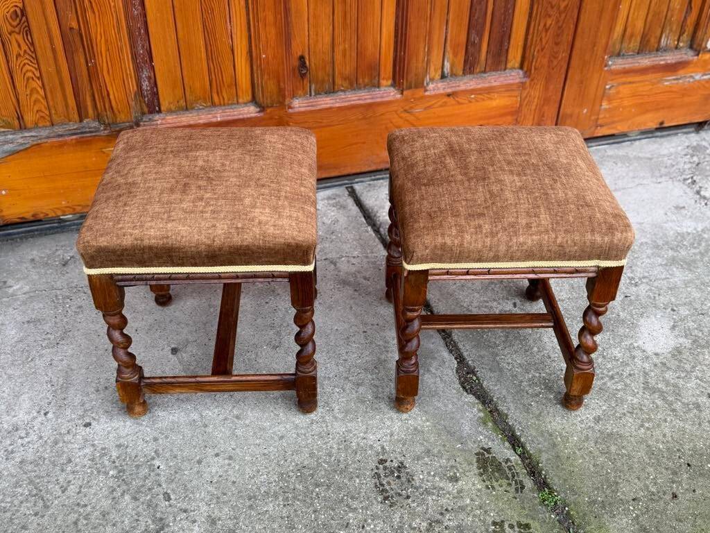 2 tabourets en bois tourné, 1950
