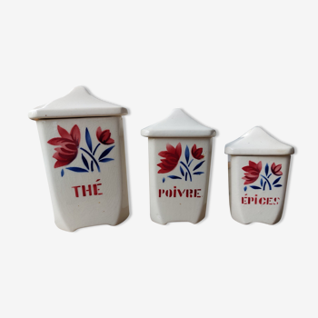 Série de 3 pots à épices en demi porcelaine de Badenviller