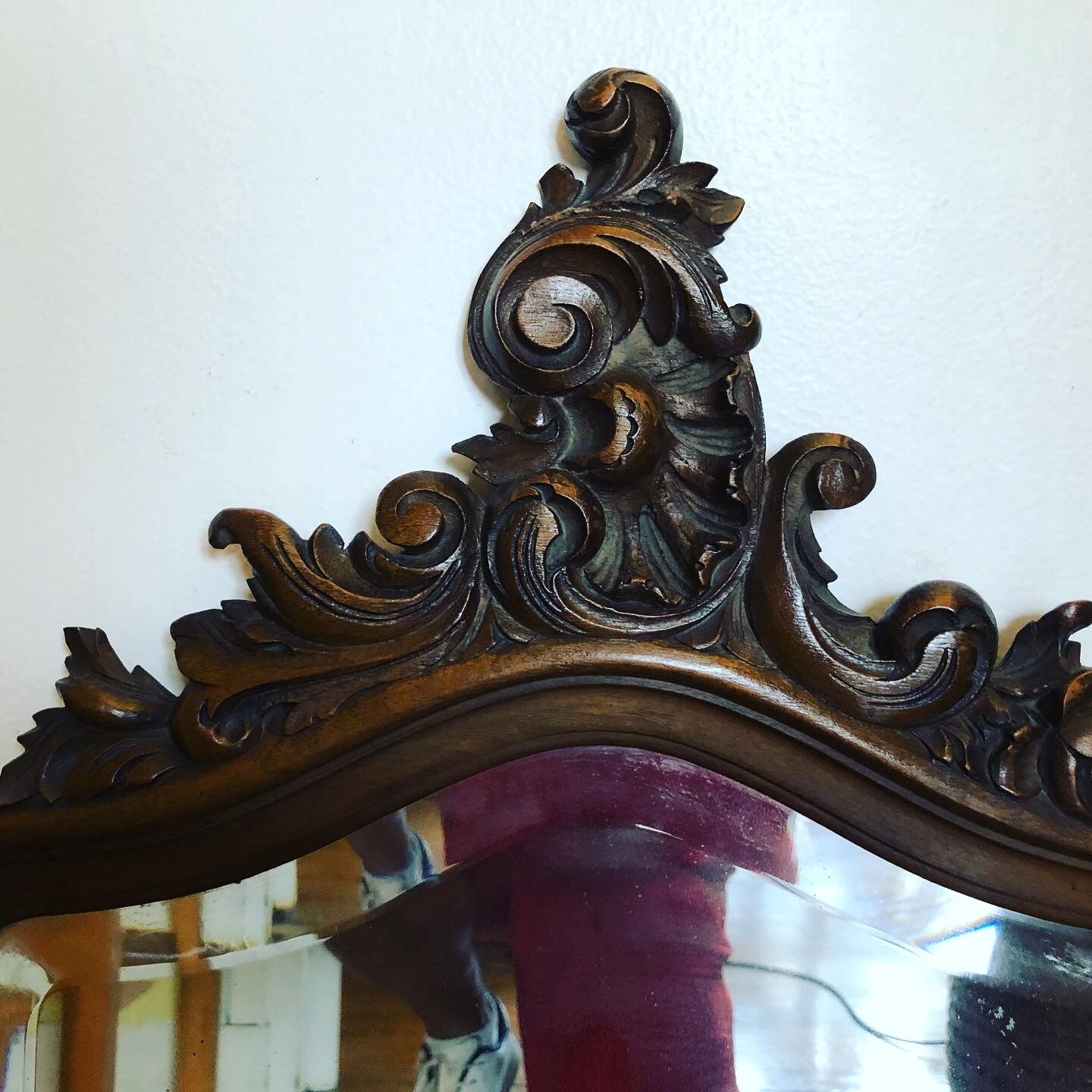 Carved wooden triptych mirror 80x68cm