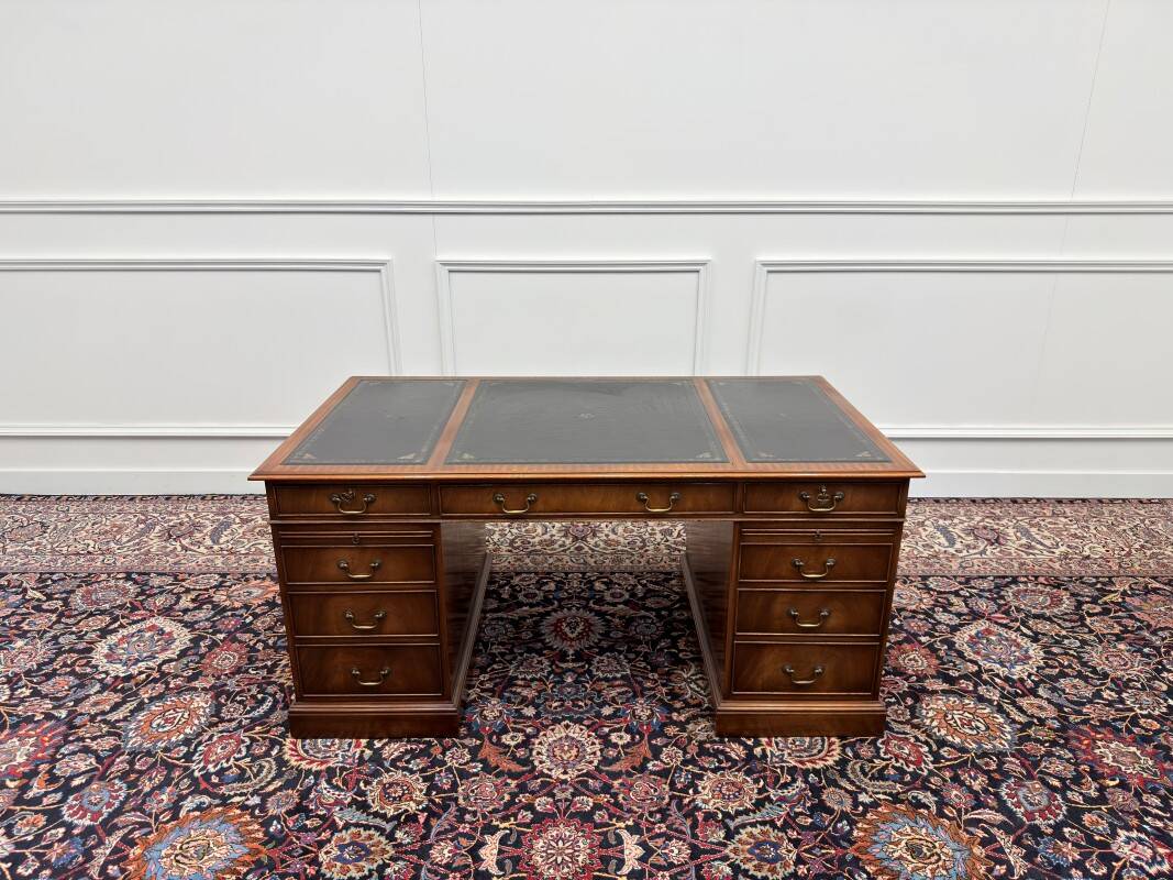 Classic English Desk with Black Inlay