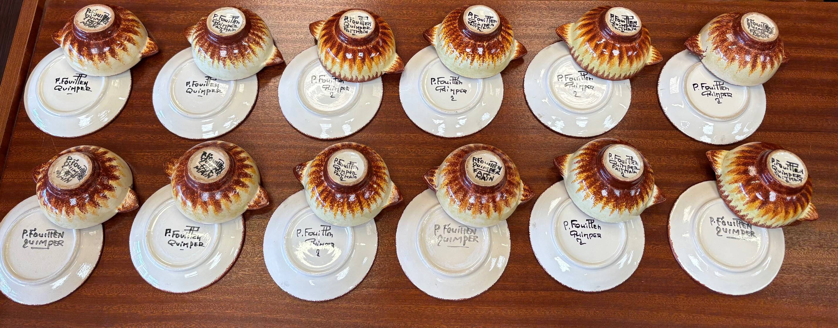 Set of 12 ear bowls with saucers – Quimper earthenware – P. Fouillen
