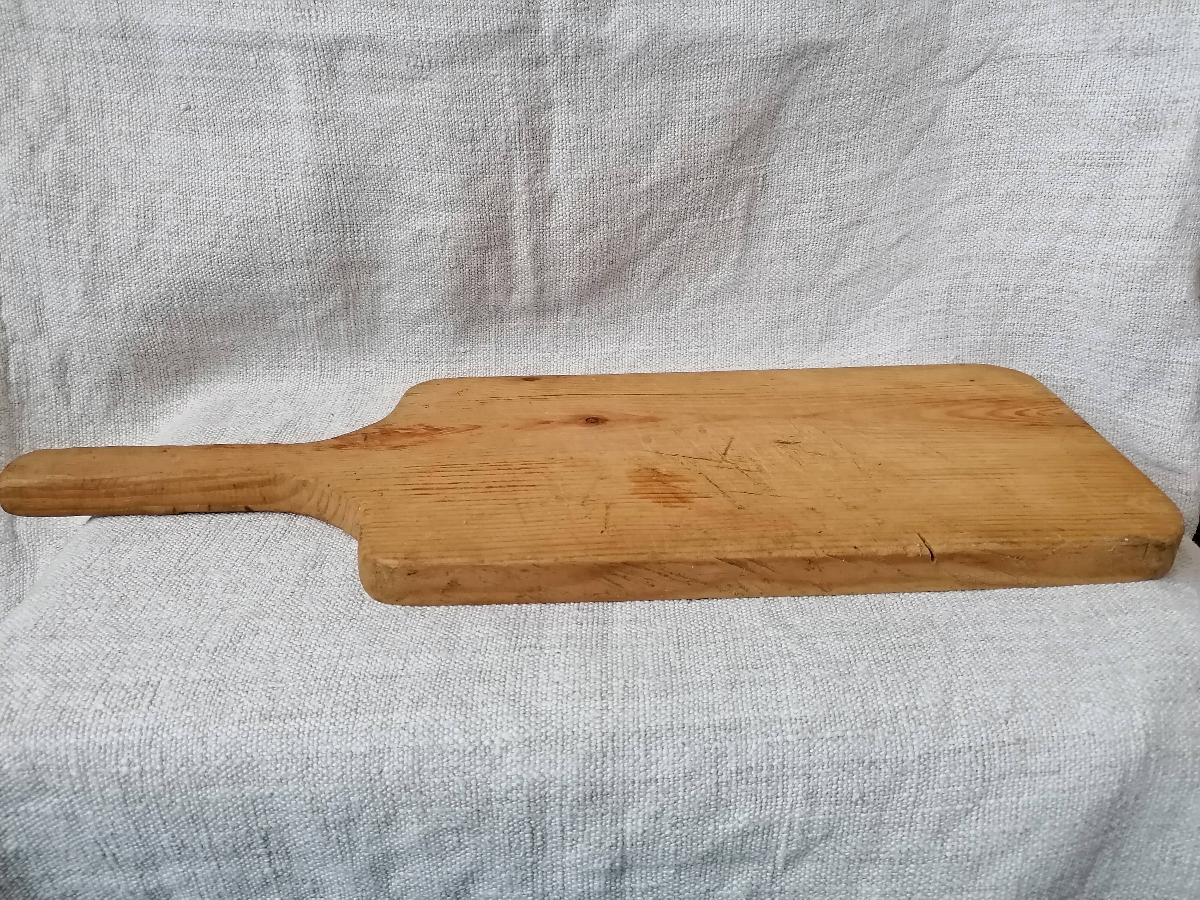 Wooden cutting board