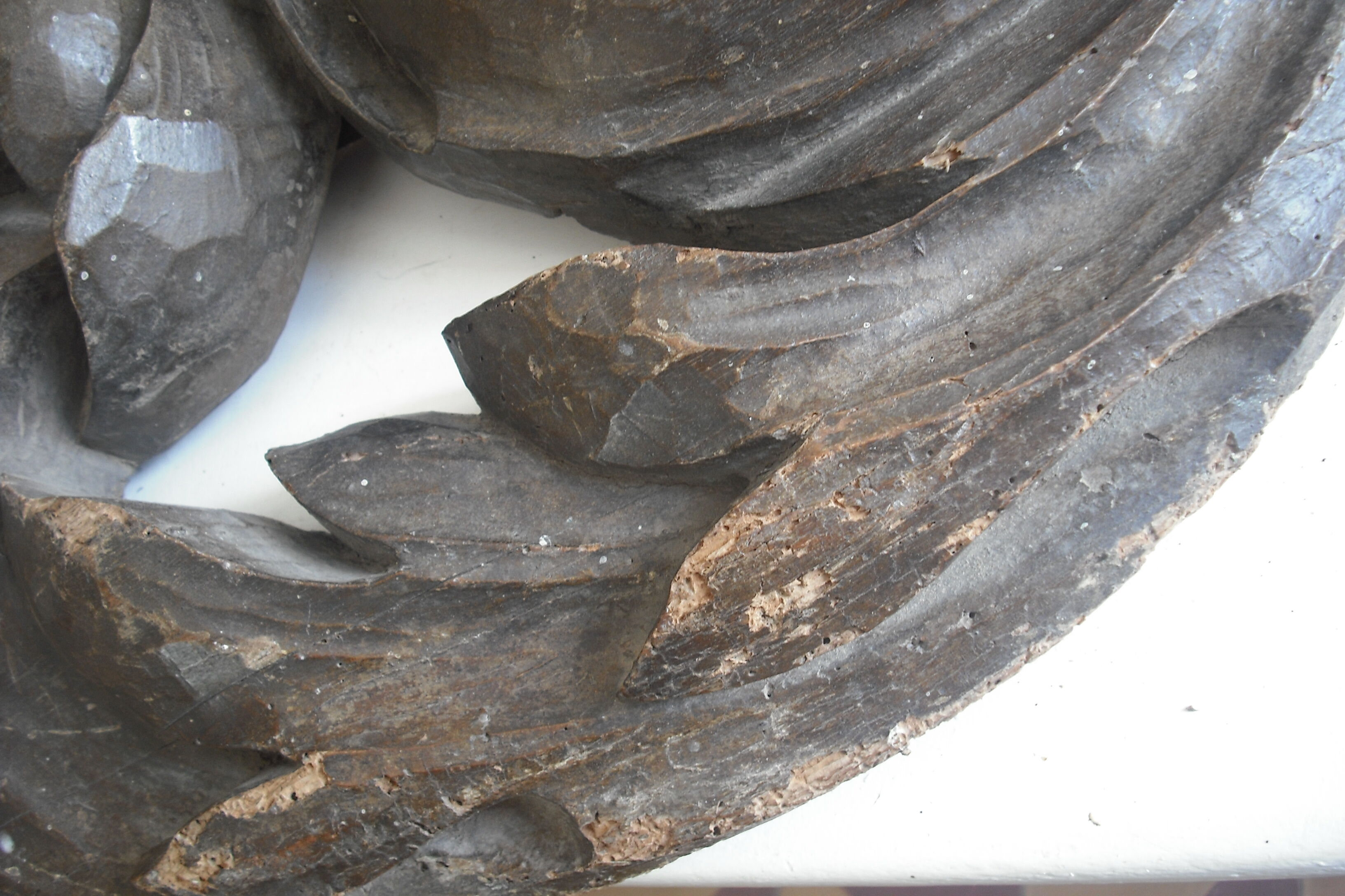 Massive carved wood 17th  oak