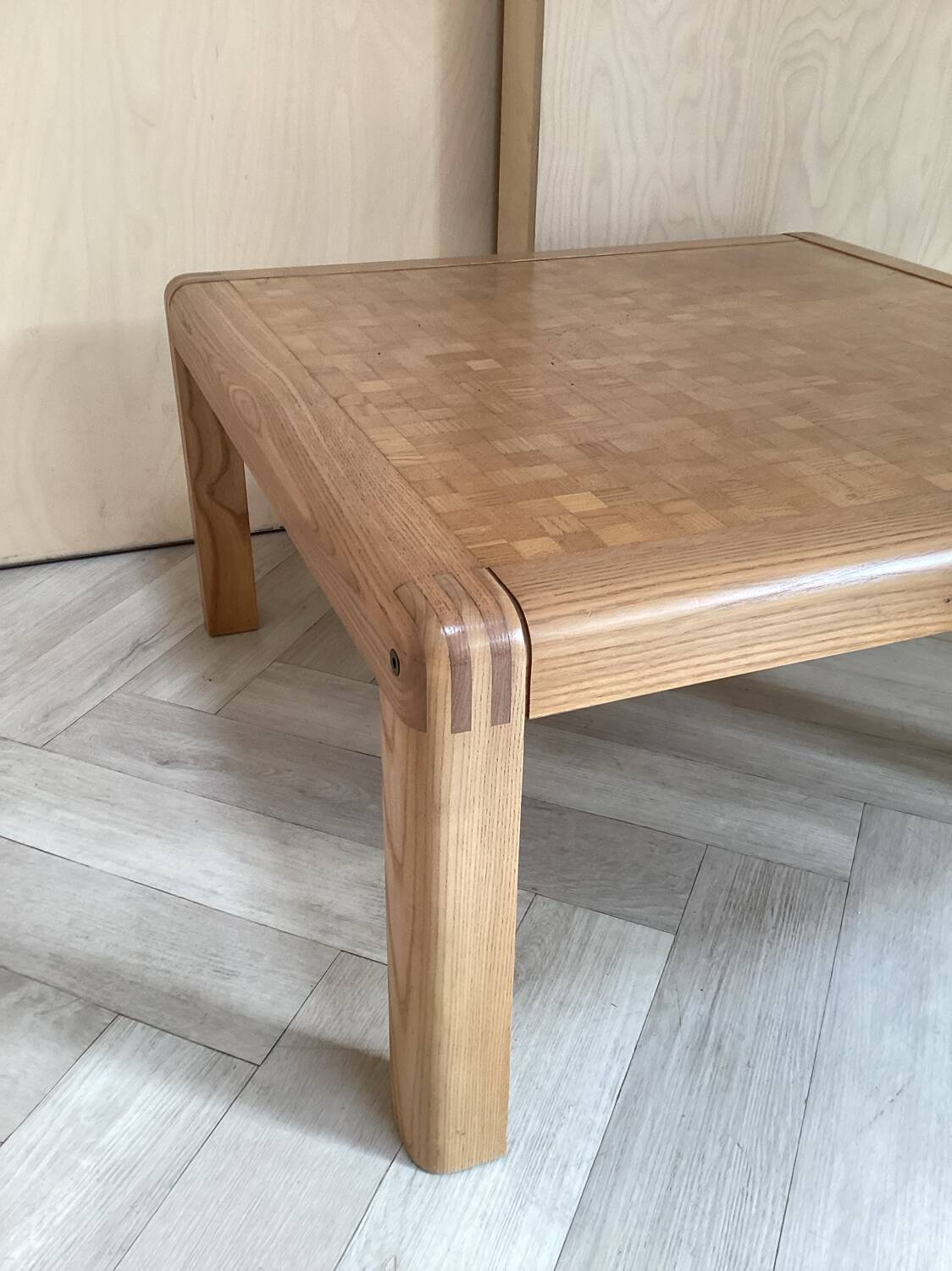 Table basse scandinave, design 1970, en bois de chêne