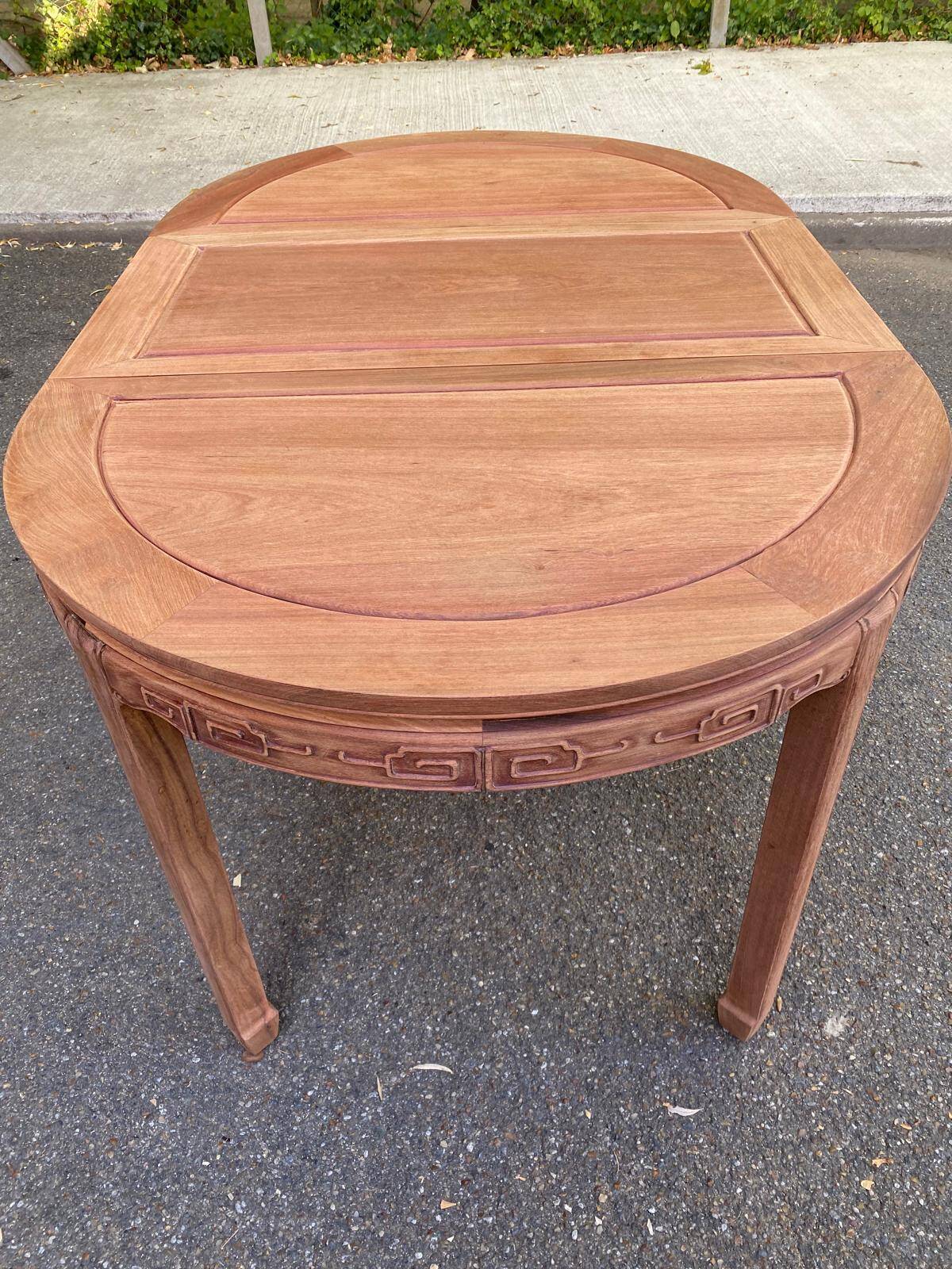 Table à manger ronde extensible décapé en bois massif brut chinois Ming 196