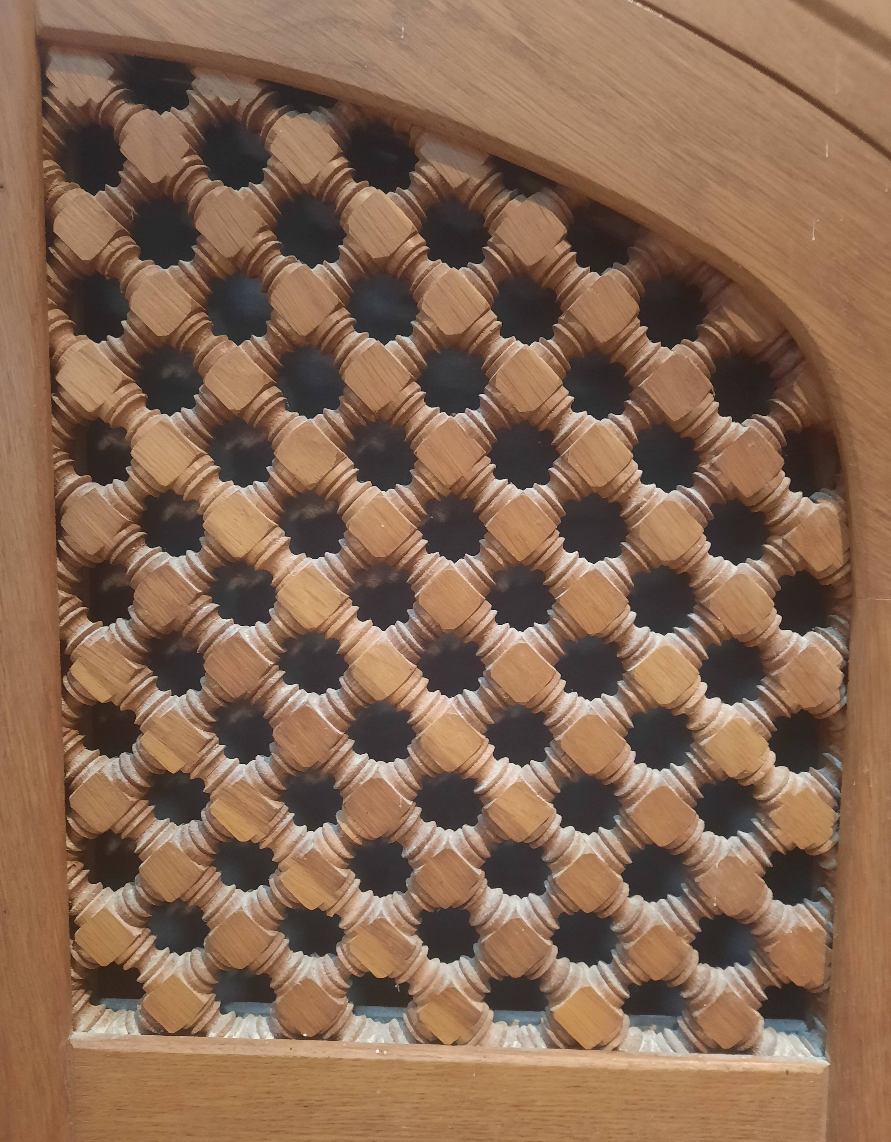 Double oriental door and its frame