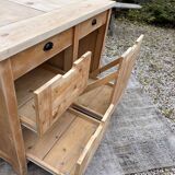 Central island / Saucepan storage unit
