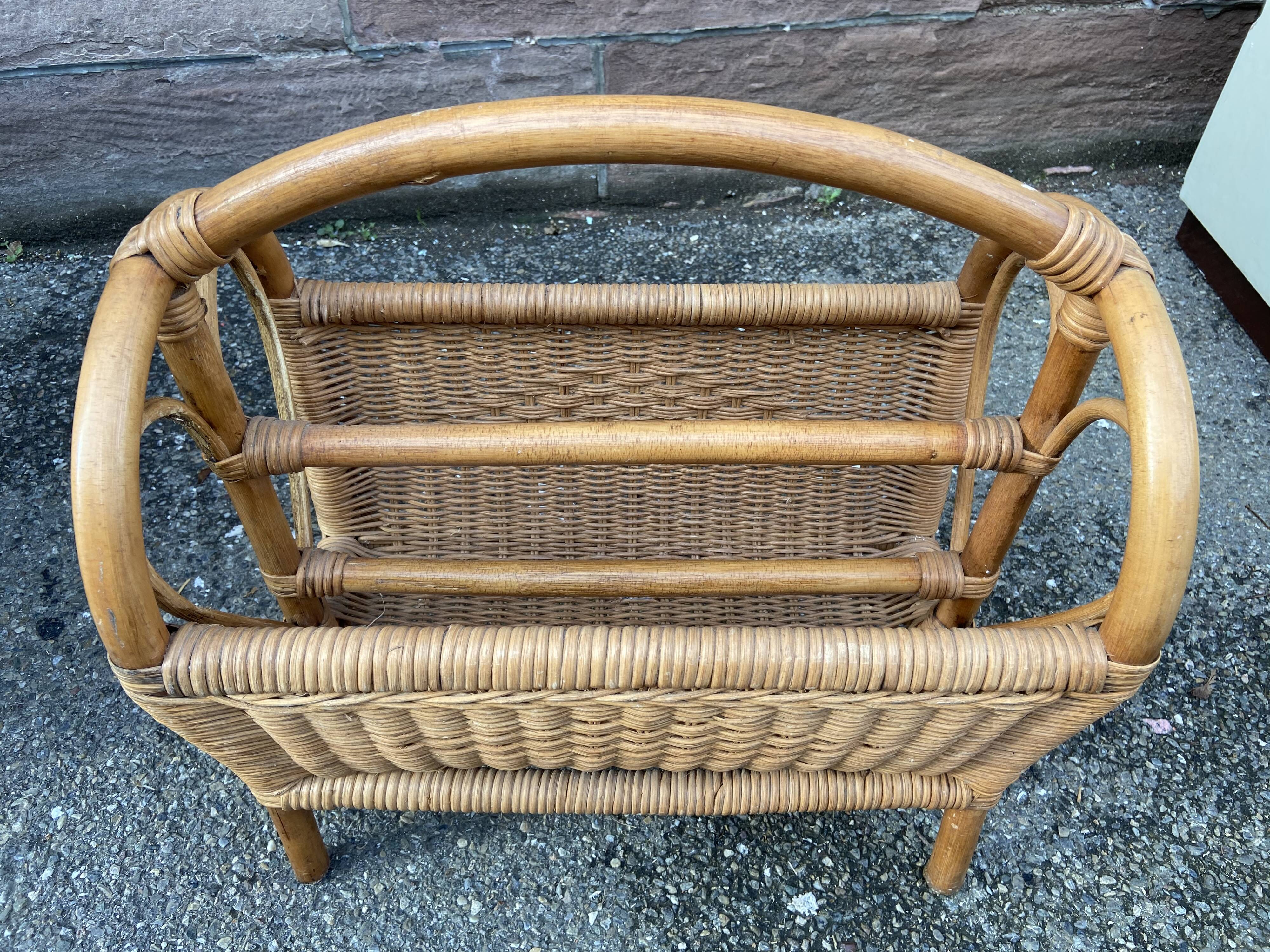 Vintage rattan magazine door