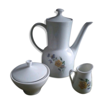 Cafetiere, milk and sugar pot, Bavarian porcelain