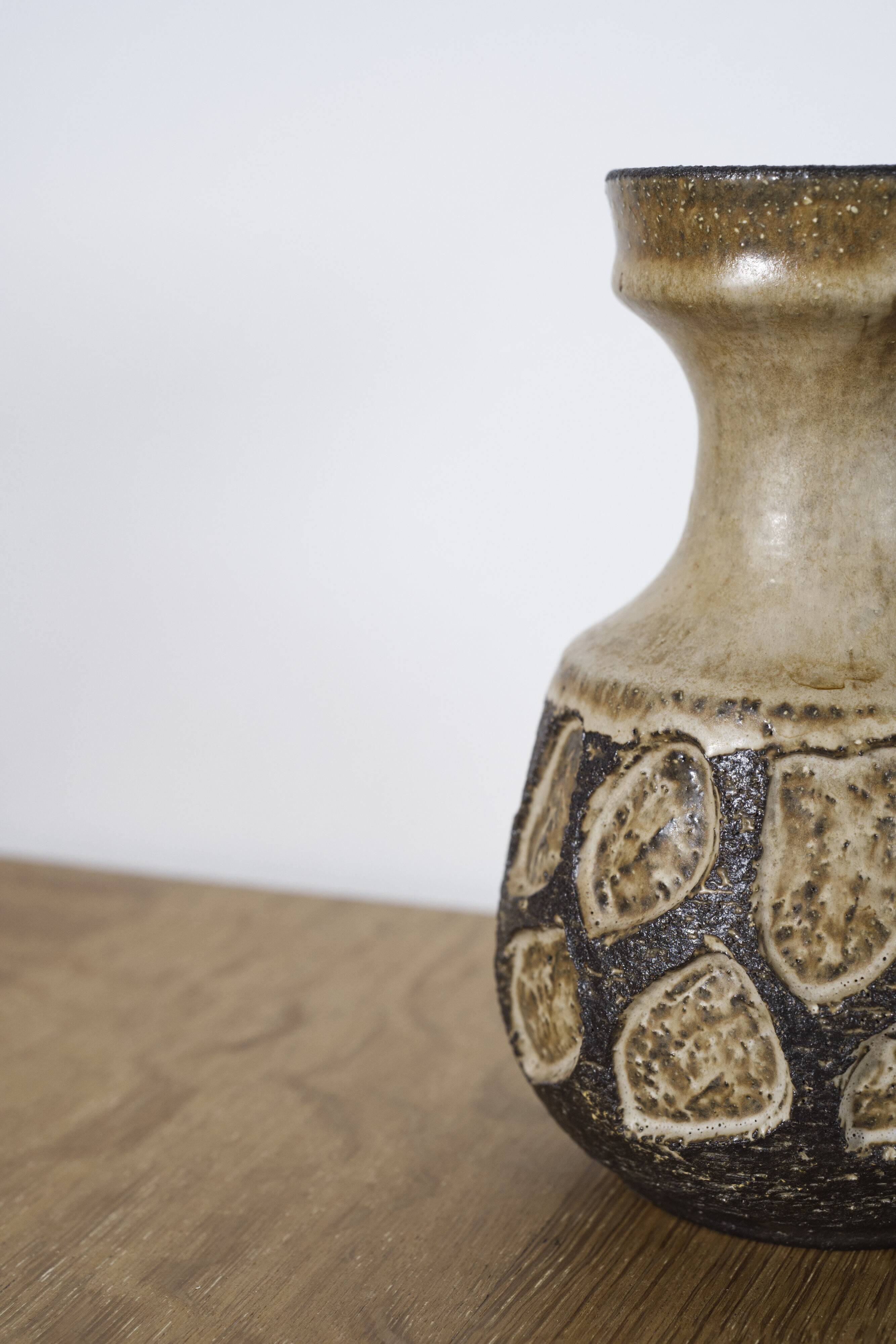 Small ceeramic vase, Løvemose Denmark