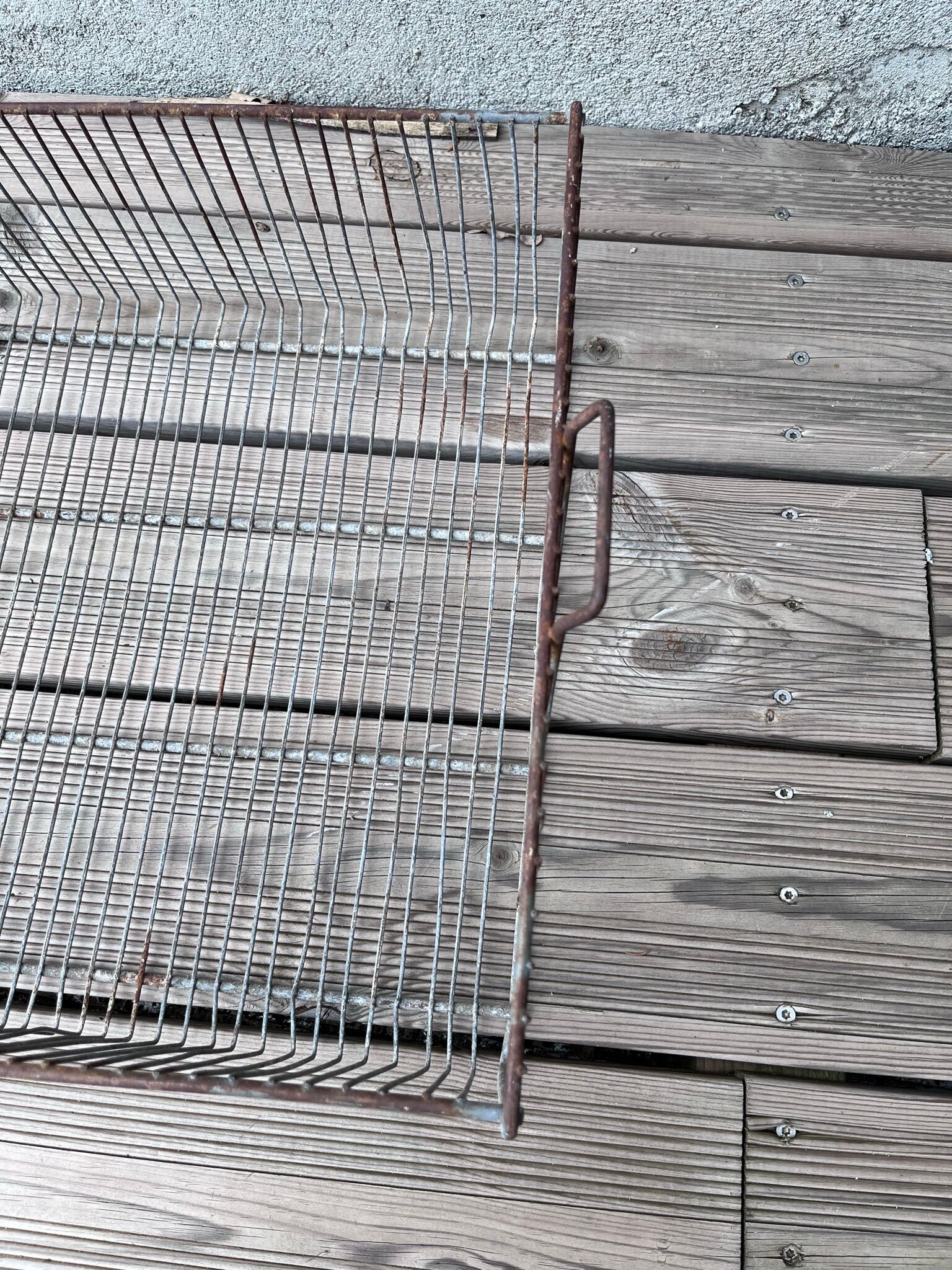 Basket of industrial wire