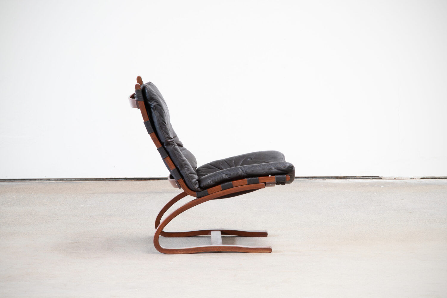 Fauteuil scandinave “Siesta” designé par Ingmar Relling pour Westnofa 1960