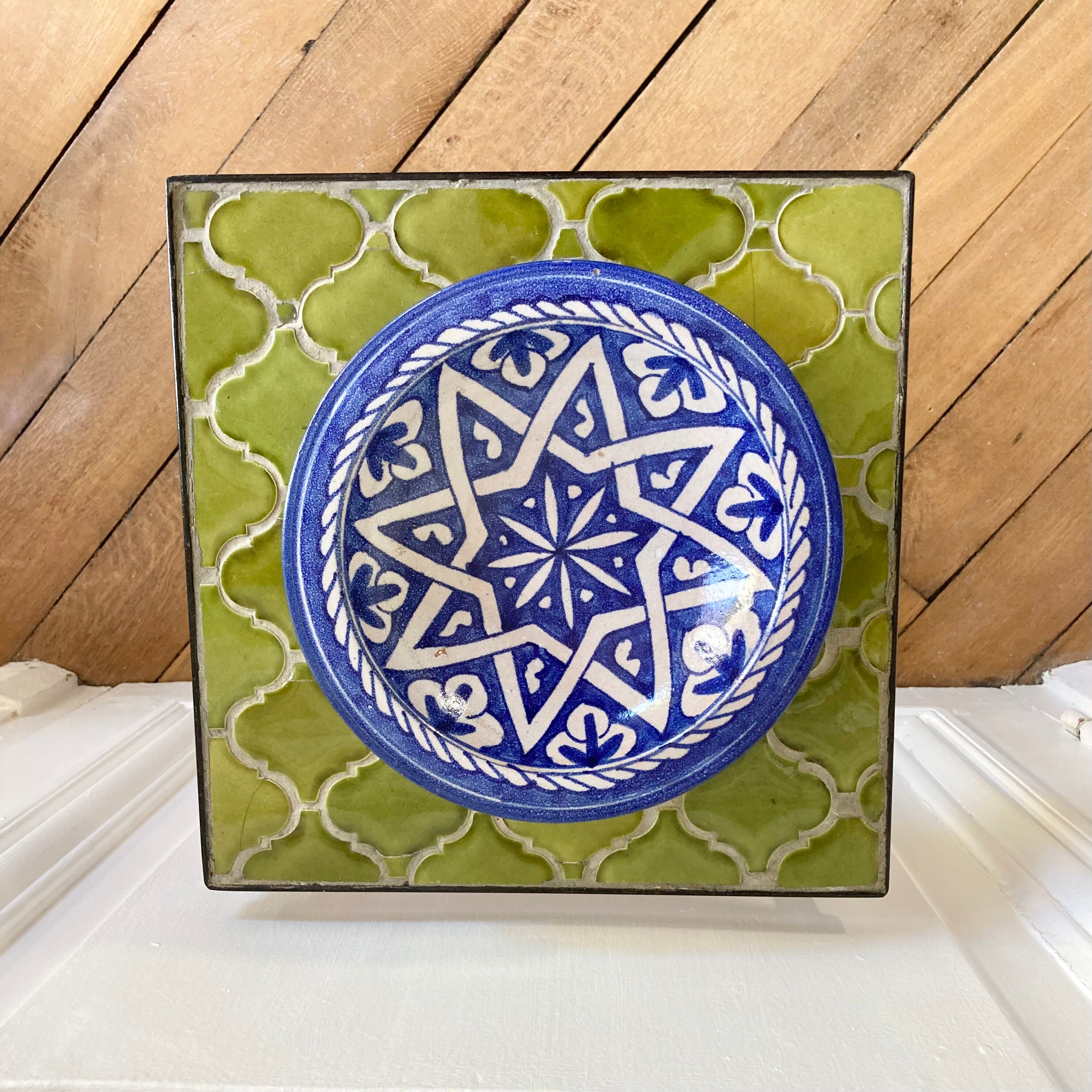 Ceramic cutting pocket tray