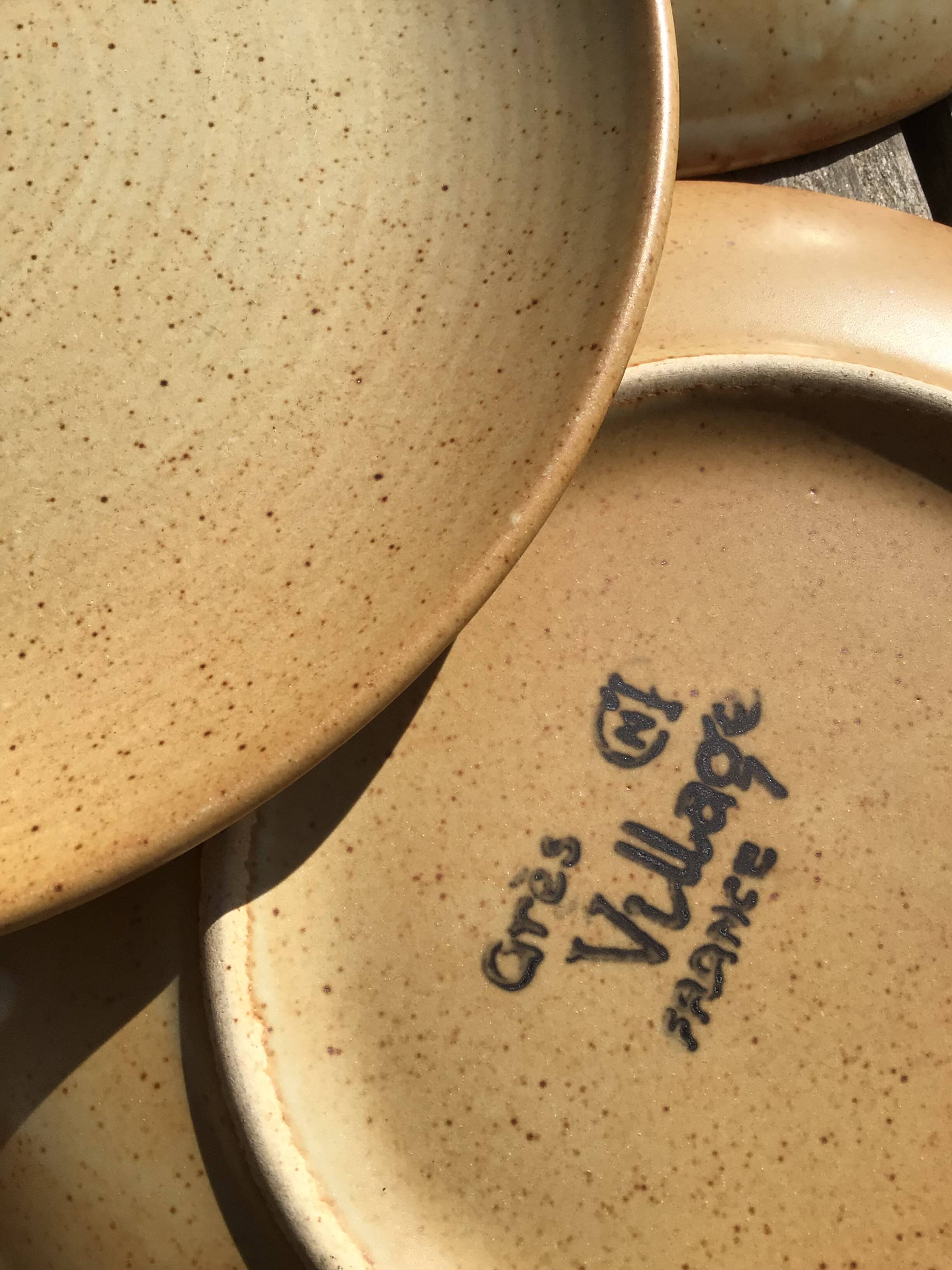8 dessert plates village speckled blond stoneware