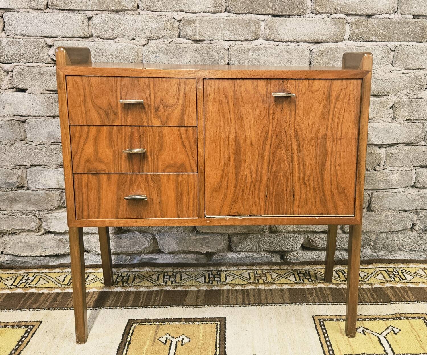 Small Scandinavian chest of drawers with compass feet, 1960s