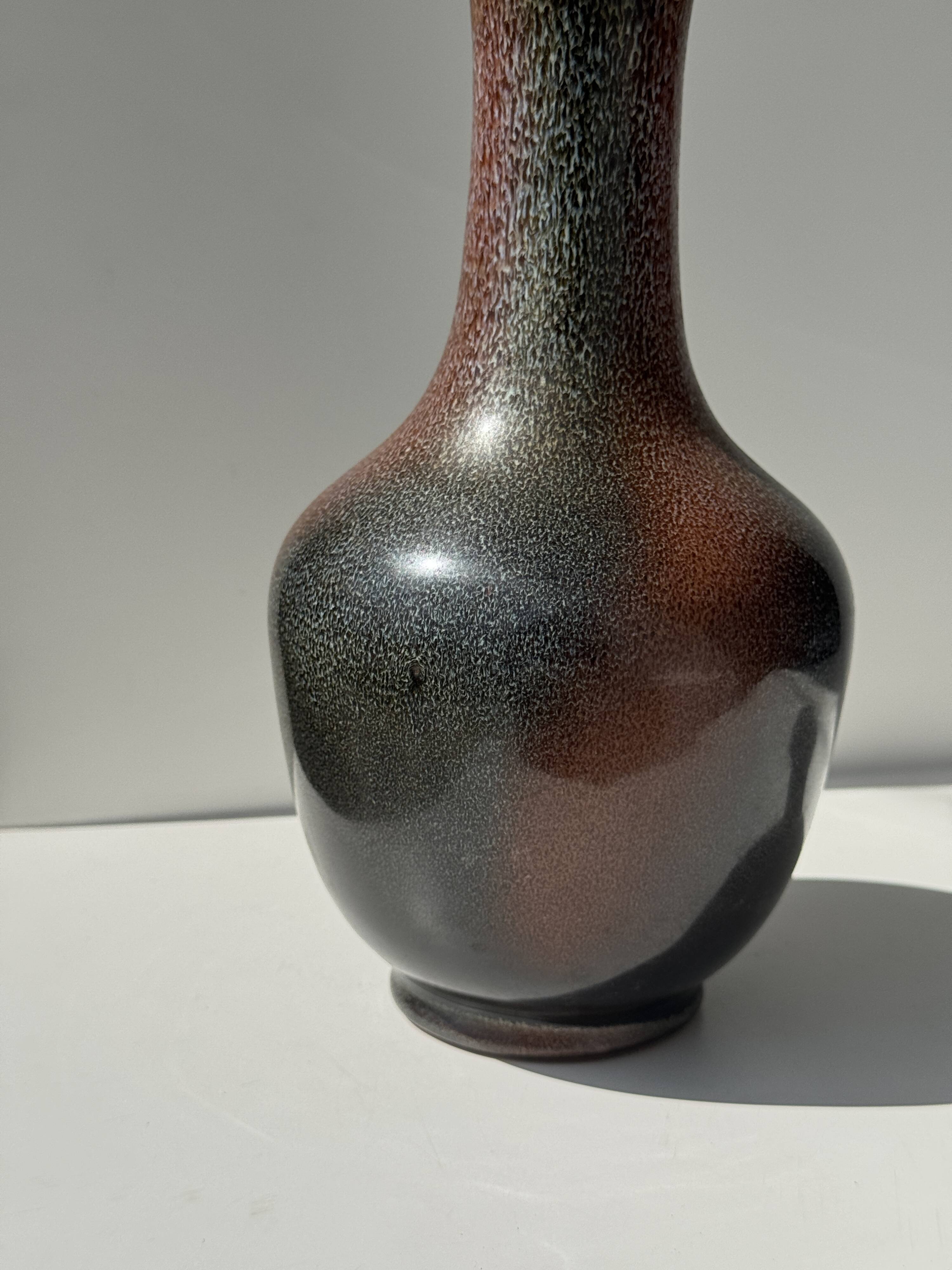 Vase en céramique brun H25