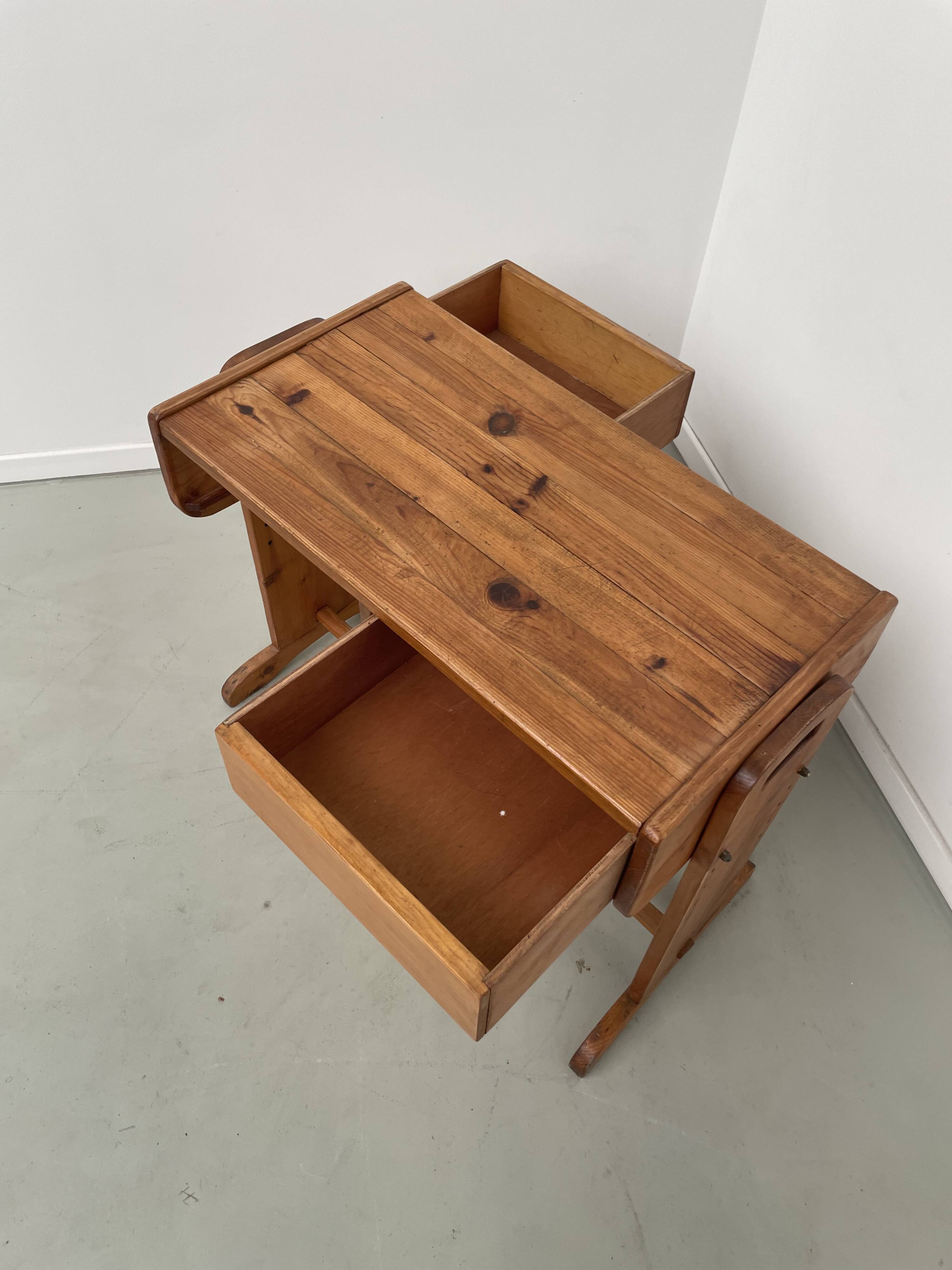 Children's pine desk from the 80s