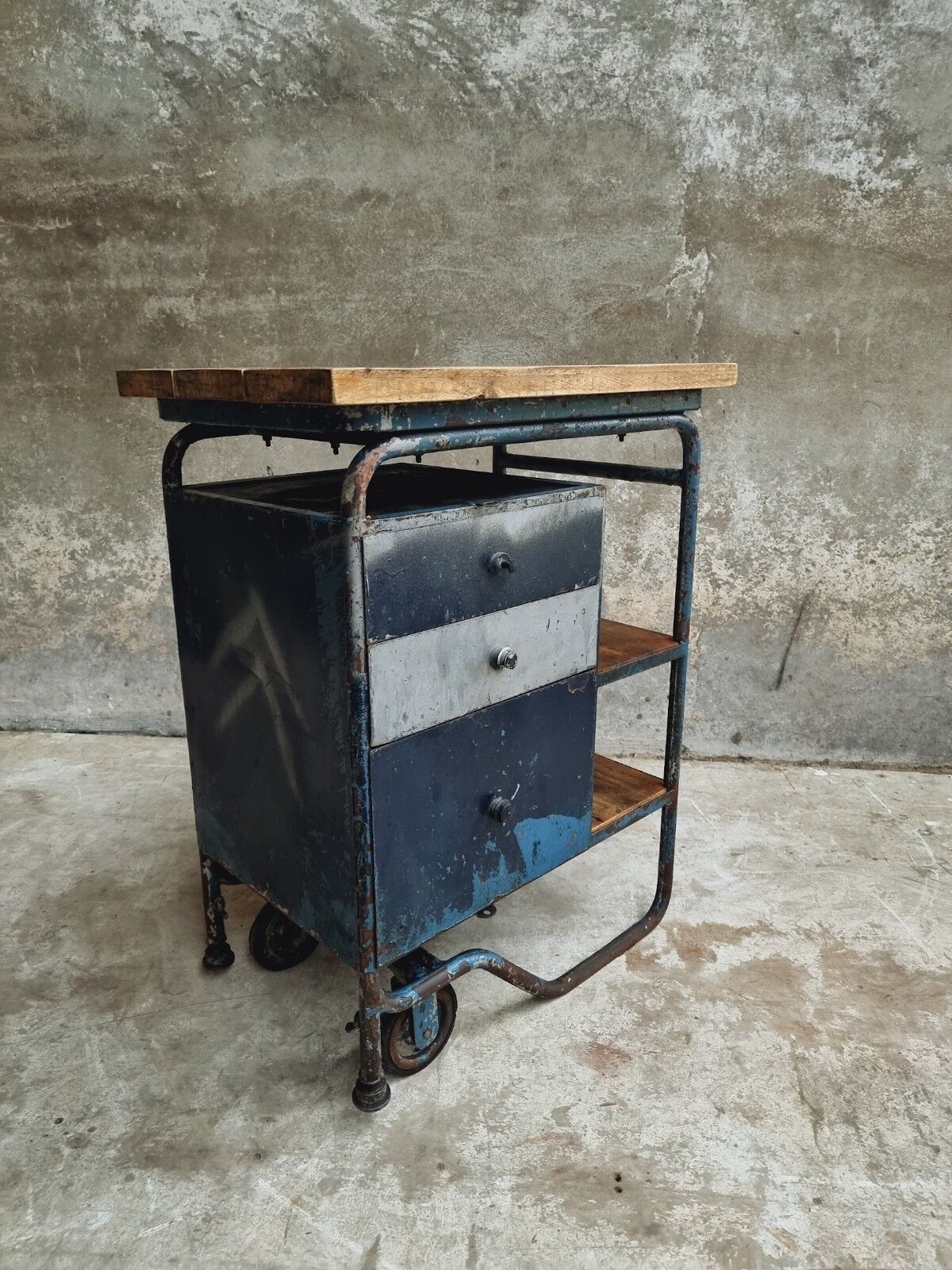 Industrial trolley workbench Citroen chest of drawers