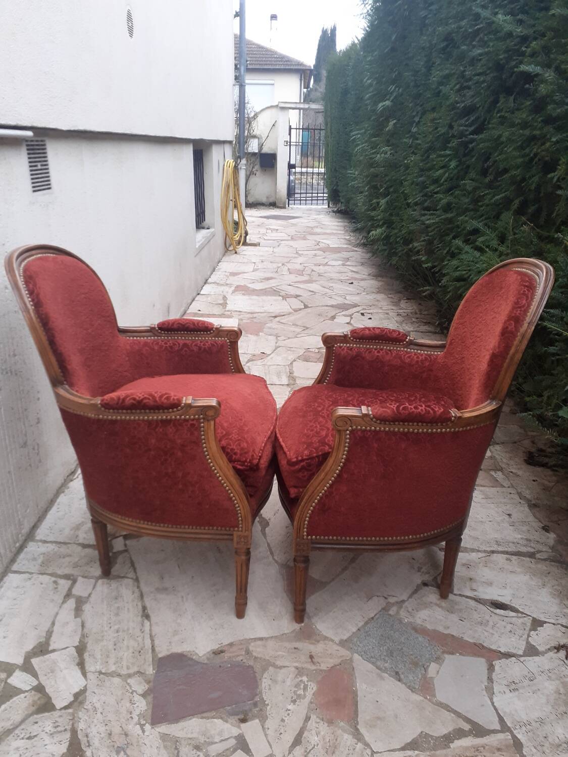Lot 2 fauteuil voltaire médaillon bergère rouge bois sculpture