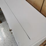 White parisian buffet