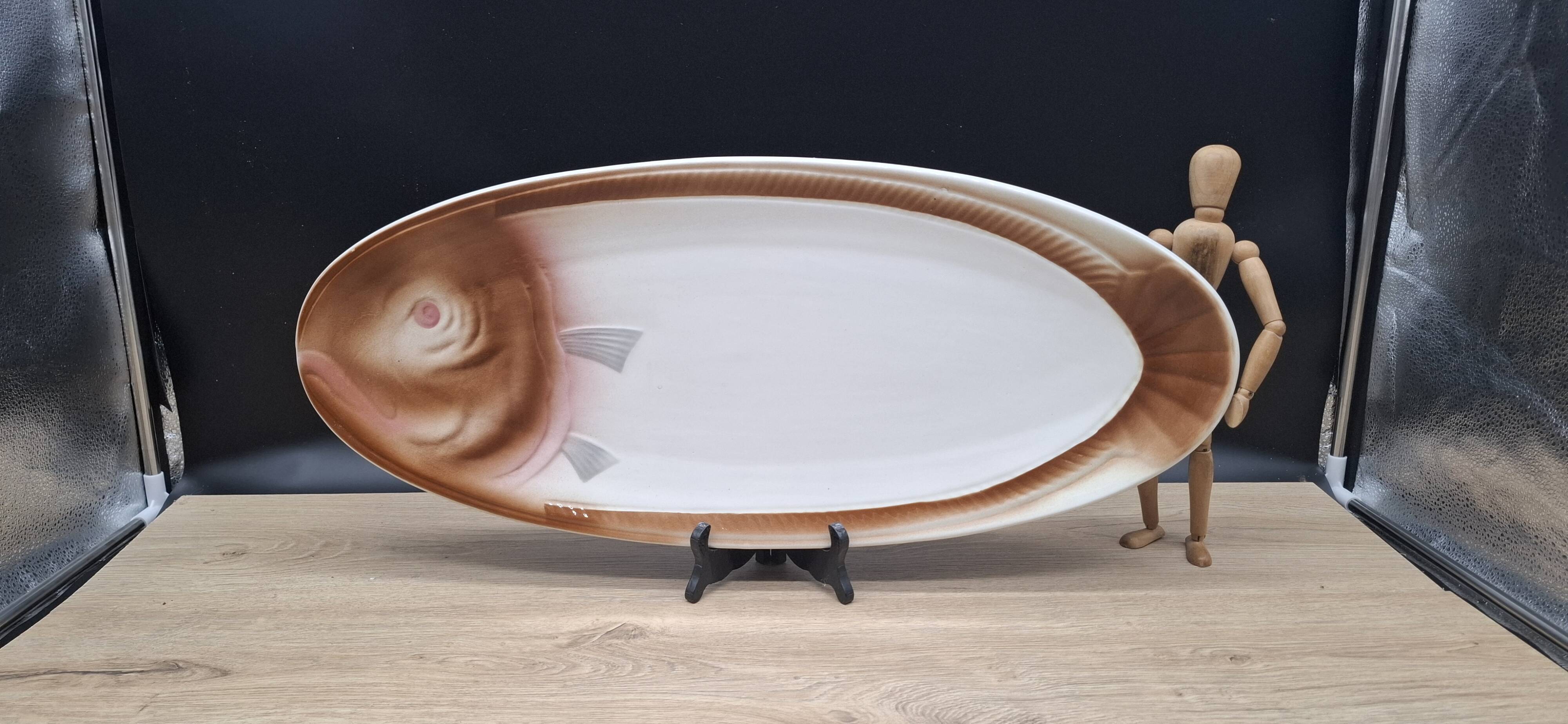 Fish dish Moulin des Loups faience Orchies