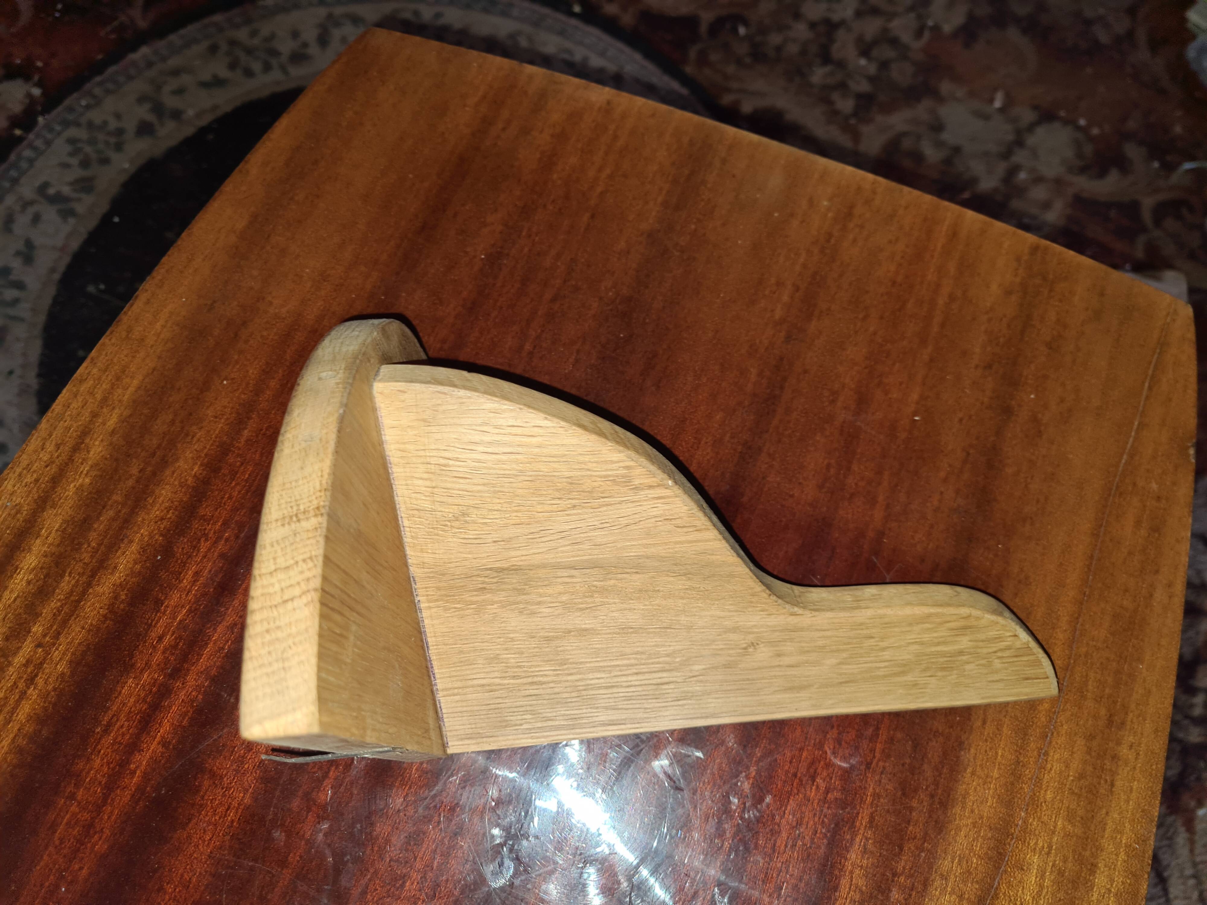 Handmade corner wall bracket