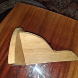 Handmade corner wall bracket