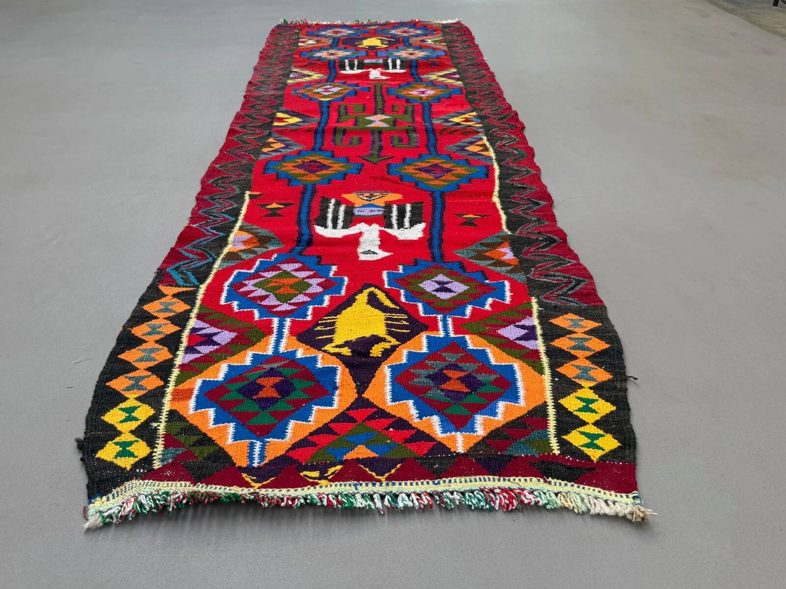 Turkish kilim runner 295x90 cm, vintage kelim rug, eagles and scorpions 2513