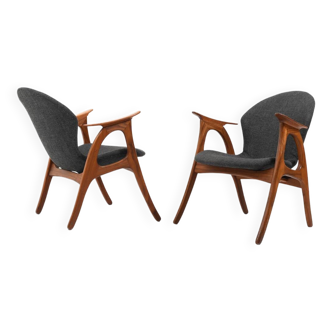 Pair of Organic Shaped Easychairs by Aage Christiansen