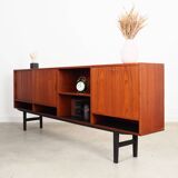 Buffet en teck, design danois, années 1970, production : Danemark