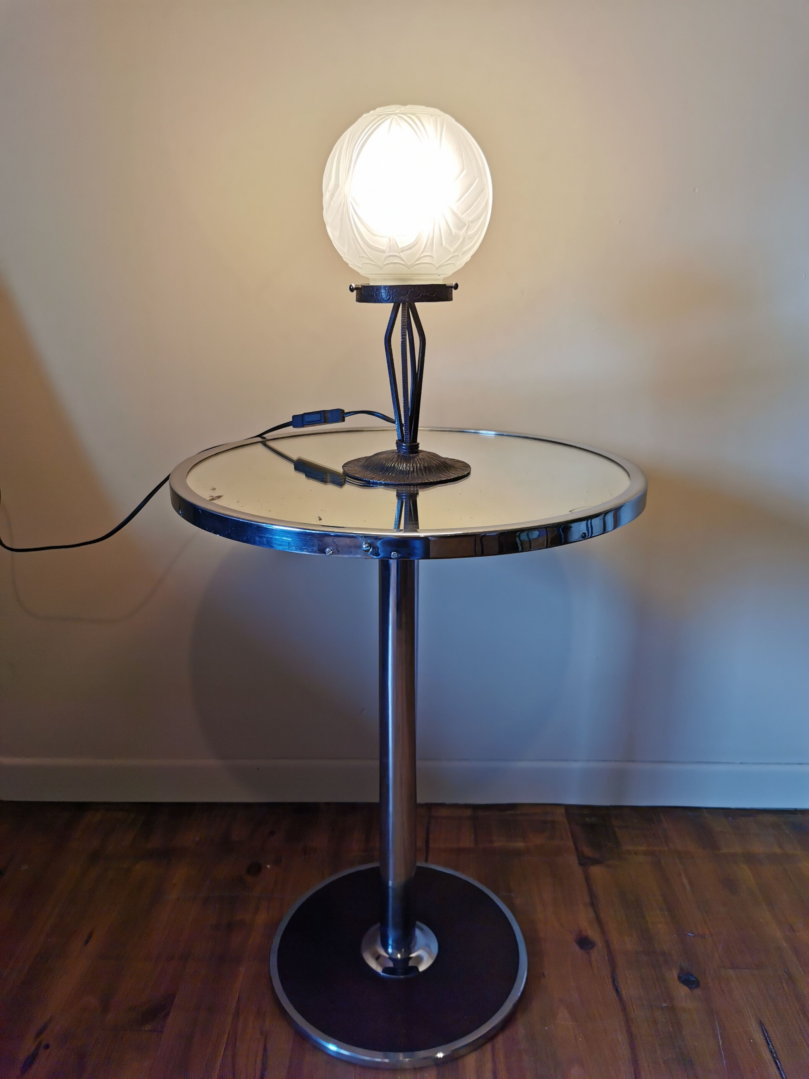 Art Deco Pedestal Table