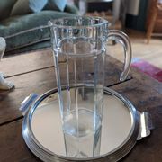 Grand pichet octogonal en verre épais 70's