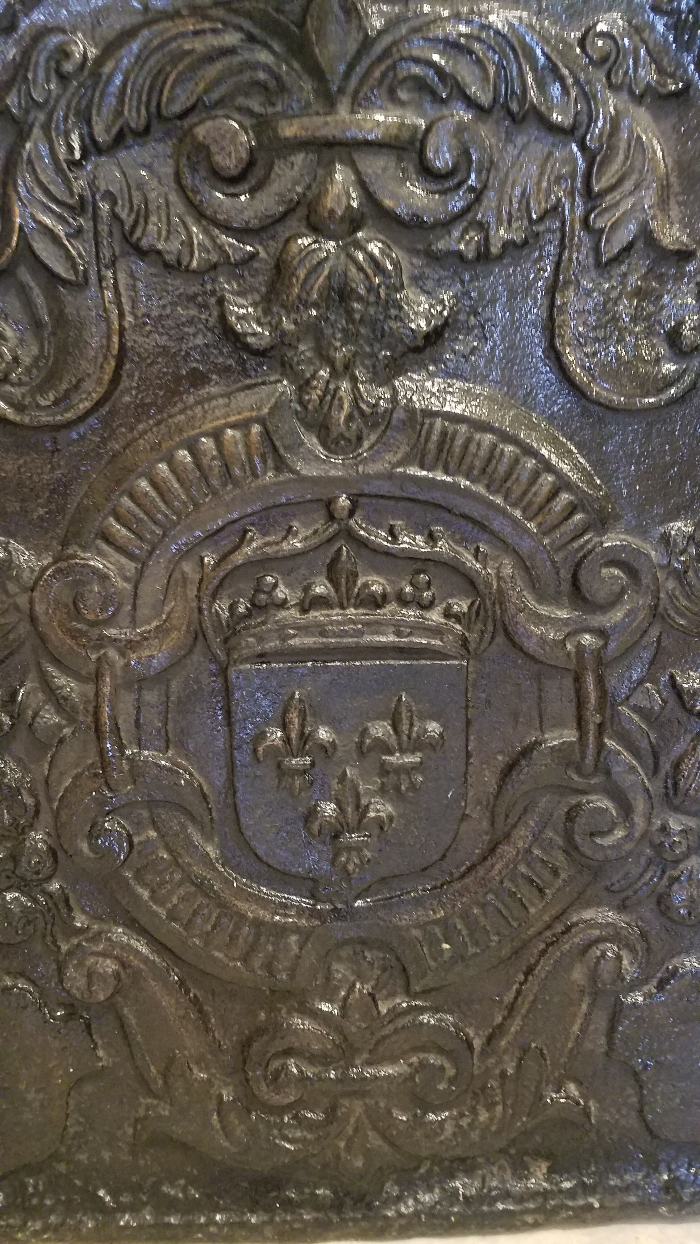 Plate and chenets of old chimney chenets