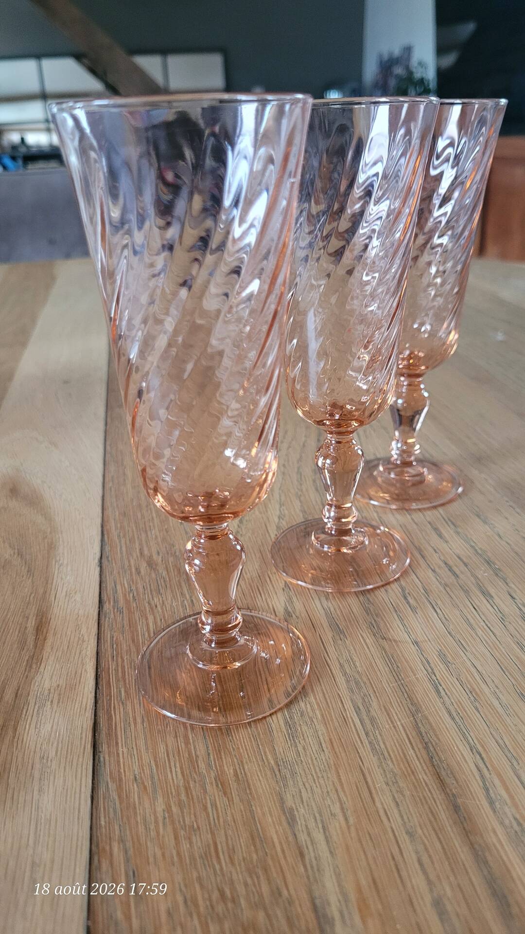 3 Rosaline champagne flutes