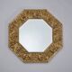 Miroir octogonal antique Arts & Crafts en laiton gaufré à fleurs des années 1920