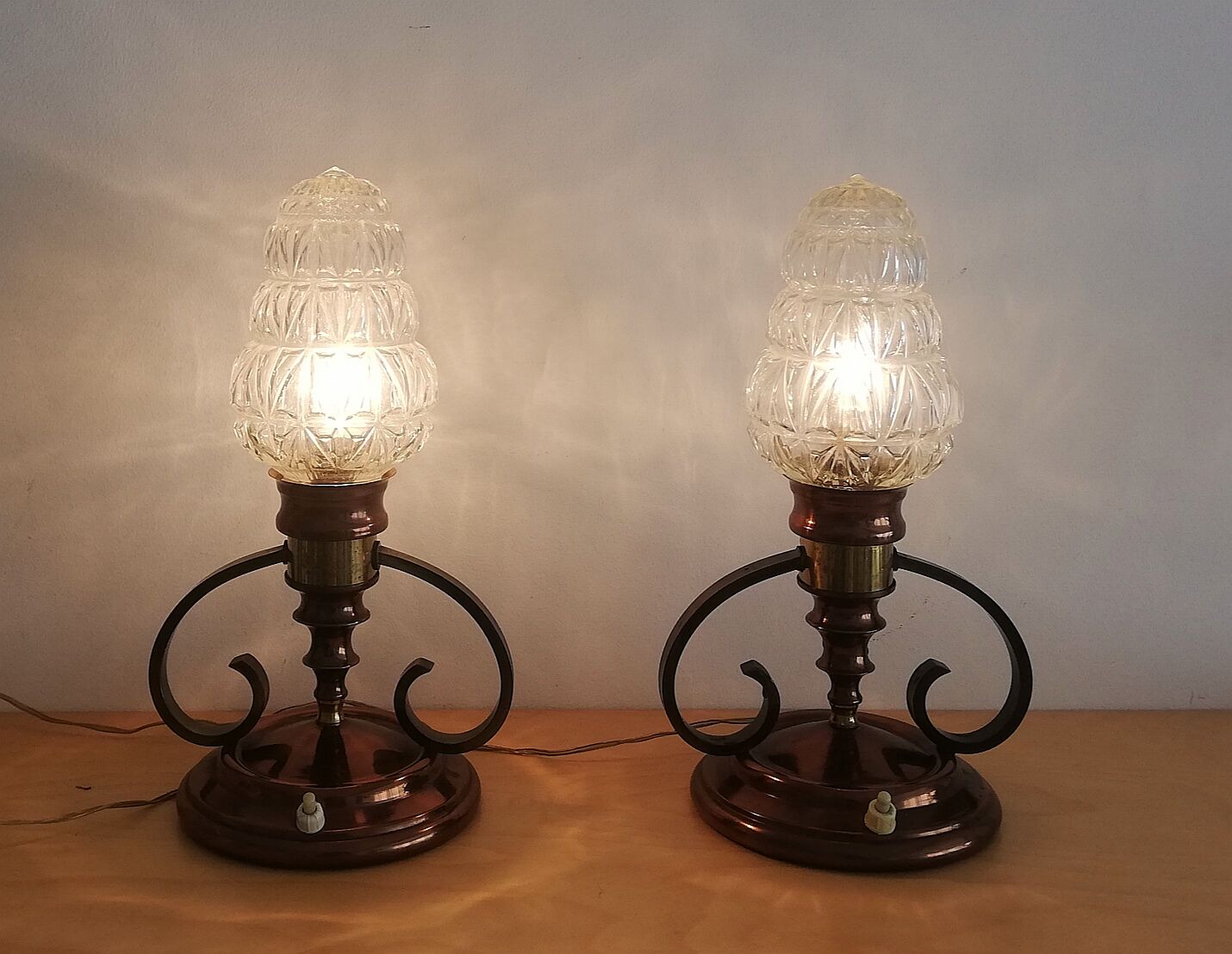 Pair of Ar Nouveau style copper and crystal table lamps vintage 1950s 50s