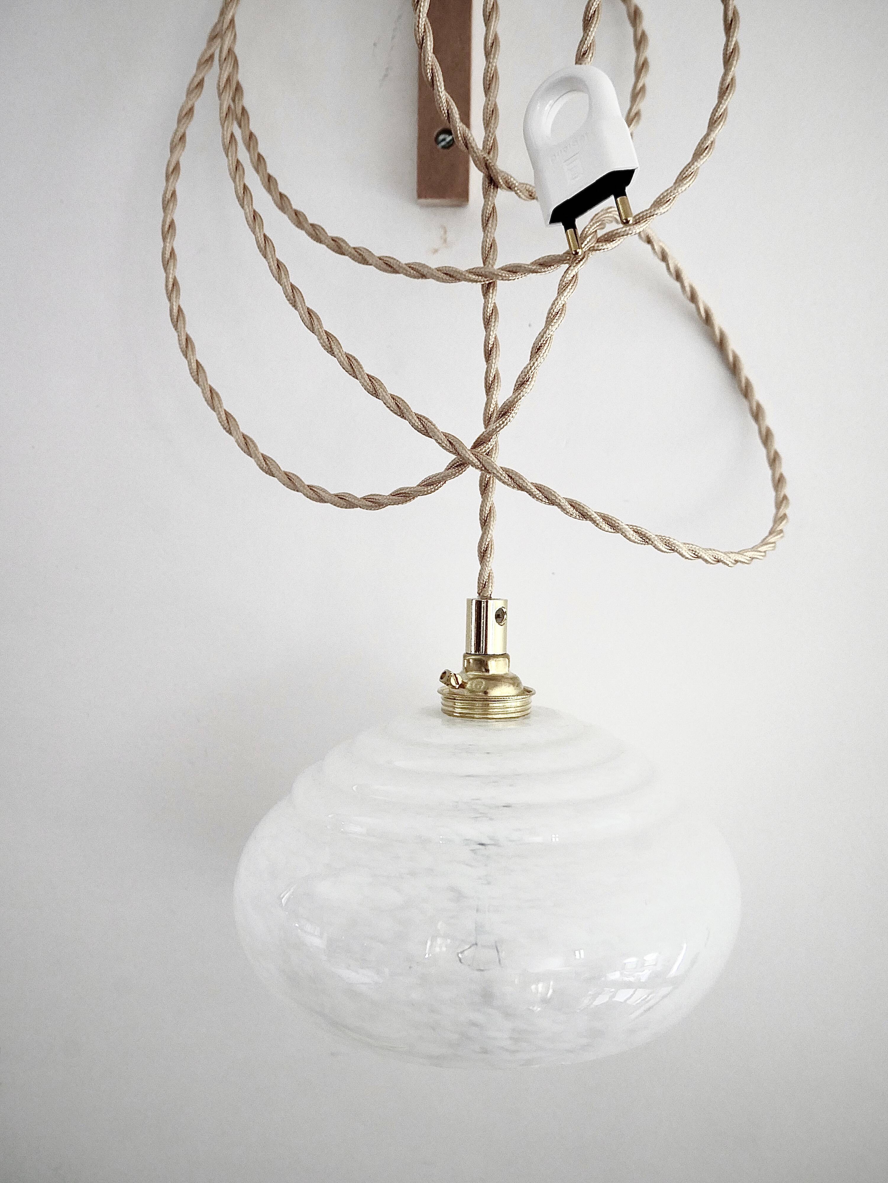 White Clichy glass hanging lamp