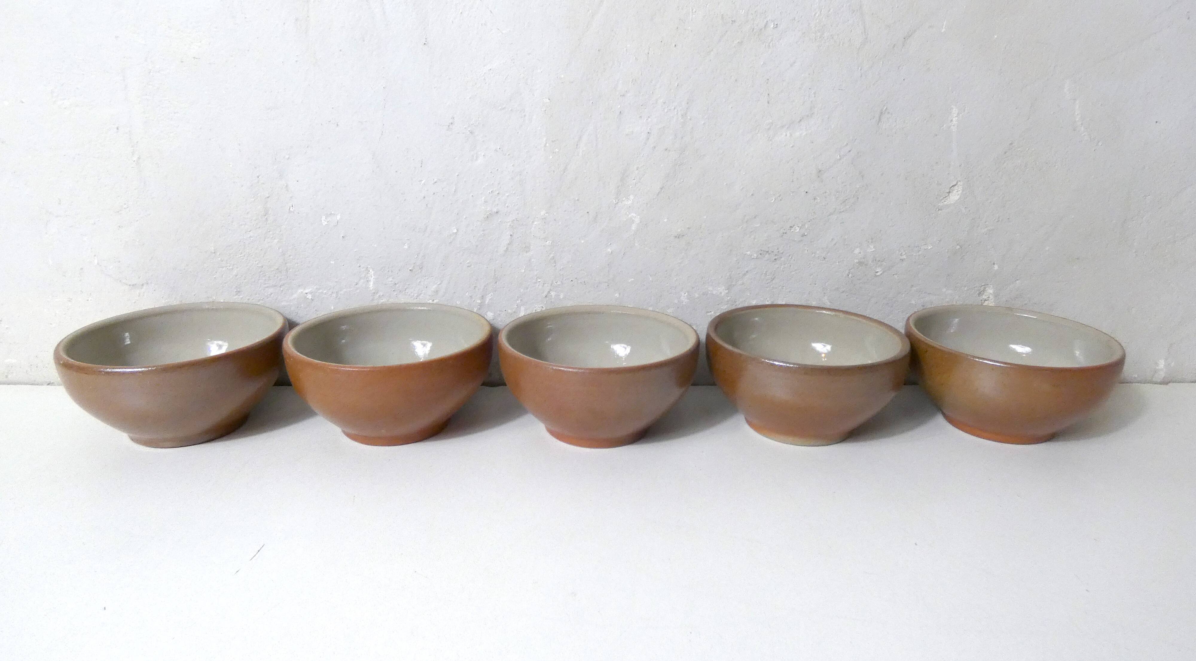 5 vintage stoneware bowls