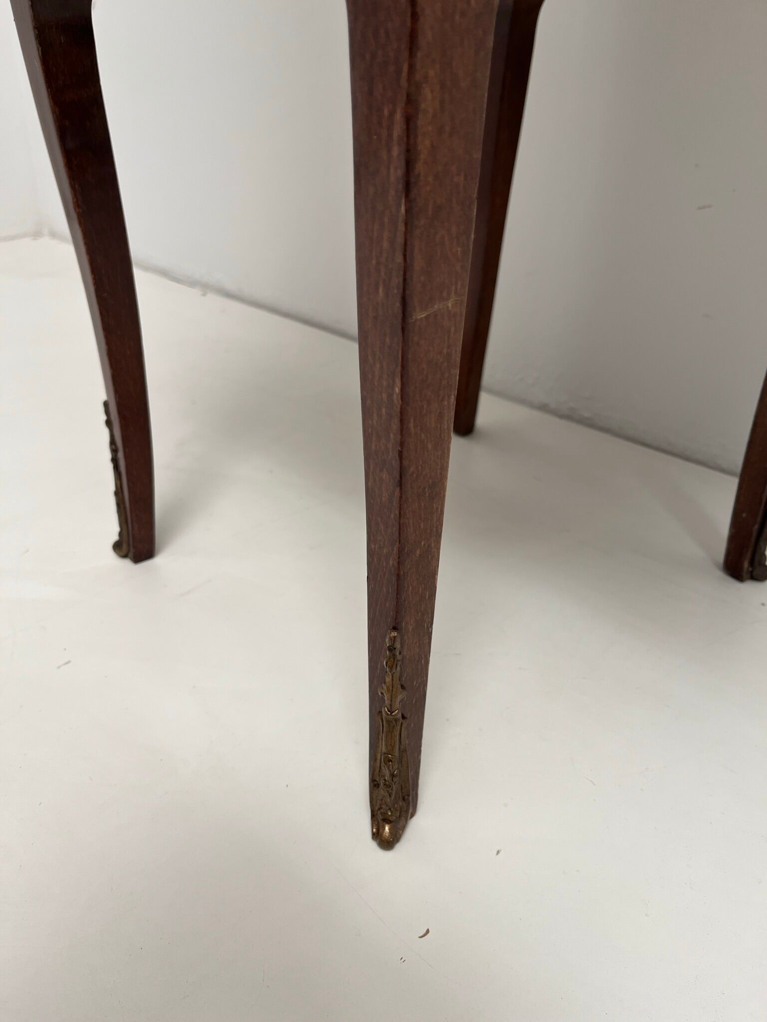 Louis XVI entrance furniture