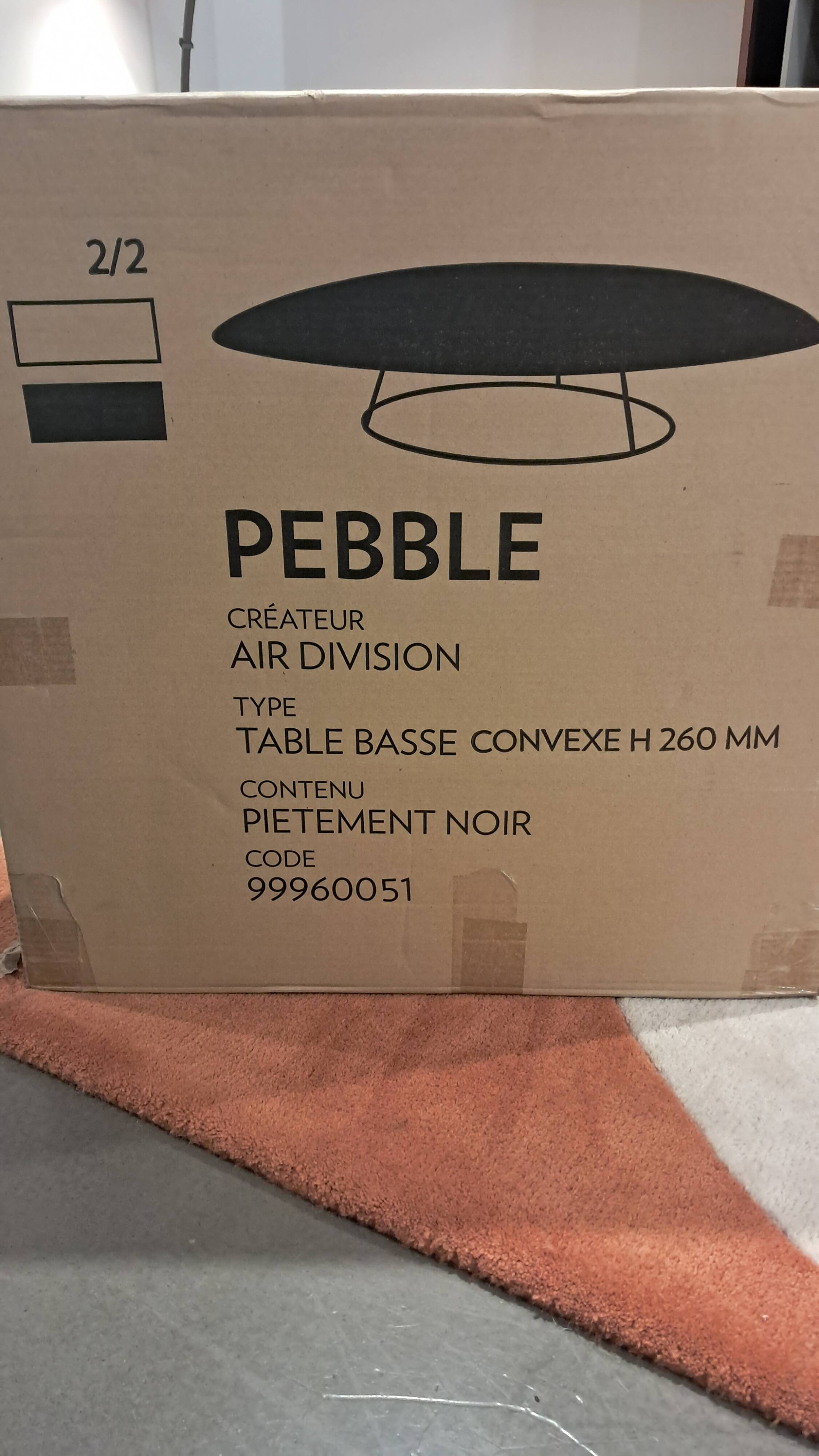 Table basse pebble de chez ligne roset