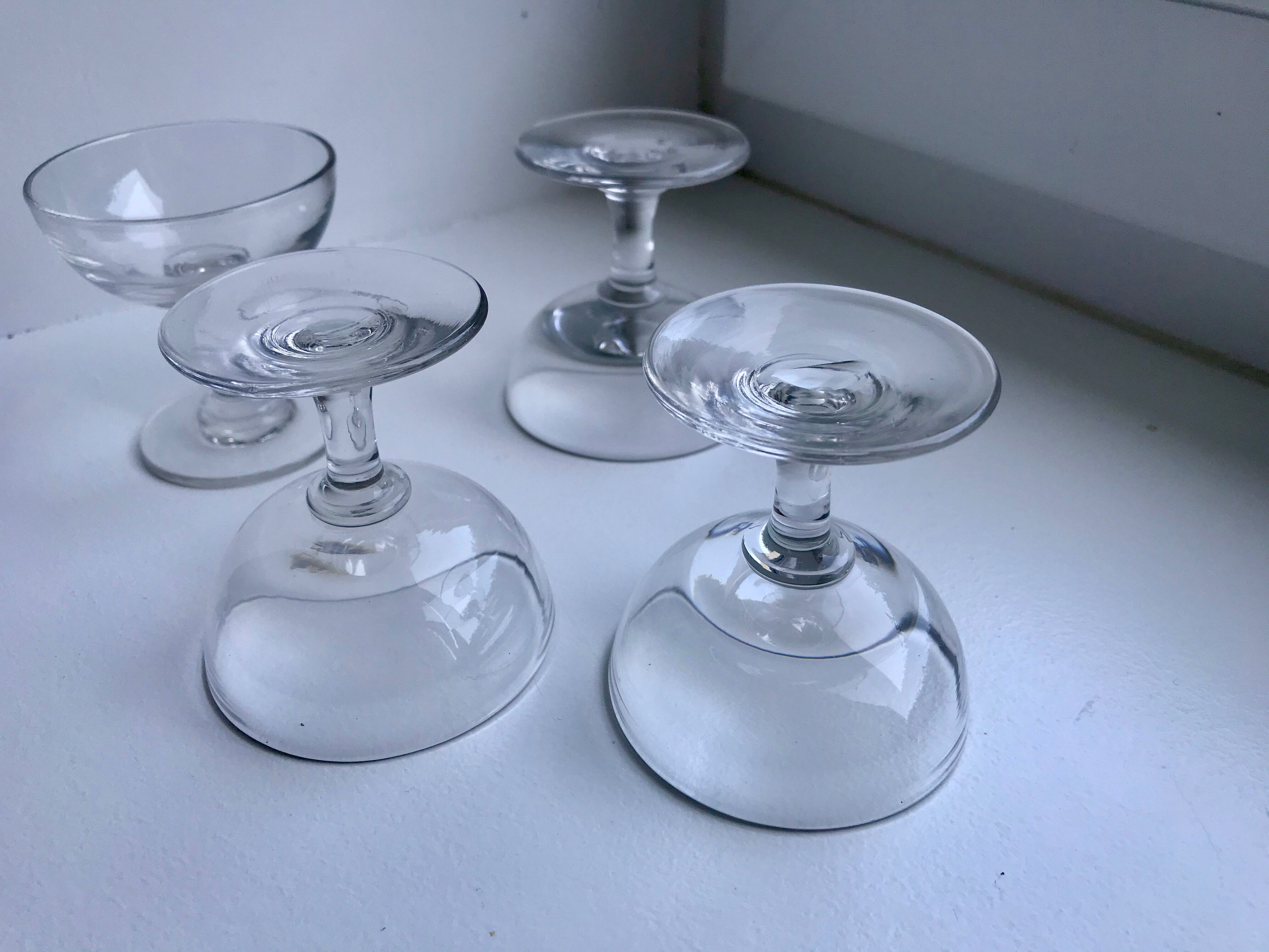 Set of 4 glasses / liquor cups in molded glass 20s
