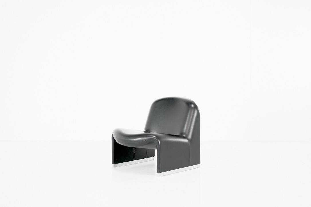 Alky armchair by Giancarlo Piretti for Castelli 1970s.