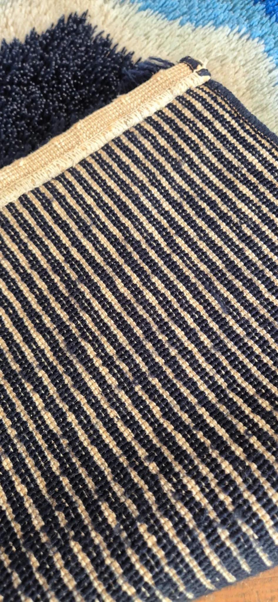 Vintage blue Space Age carpet from the 1970s in long pile wool.