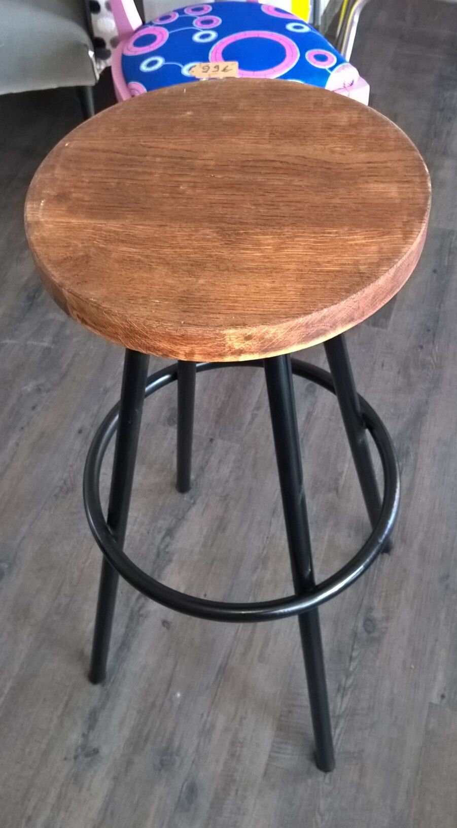 Stool bar
