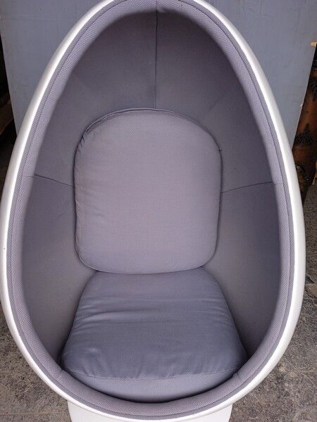 Armchair egg design st 1970 turning