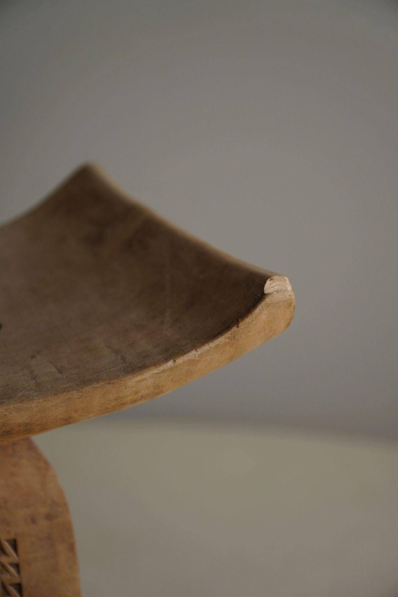 Ashanti stool, hand-carved hardwood stool from West Africa, Wabi Sabi, 20th century