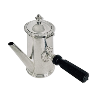 Silver metal pourer