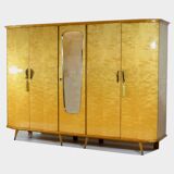 Grande armoire moderne à 5 portes du milieu du siècle en érable flammé, années 1950