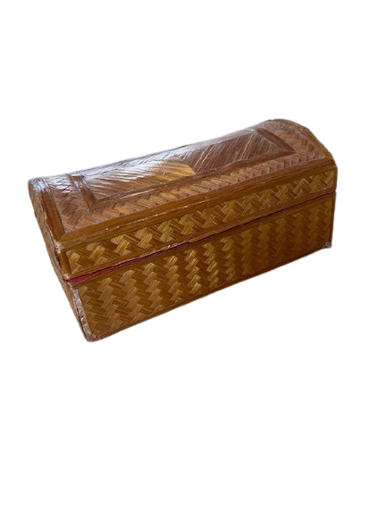 Boite en bois tréssé