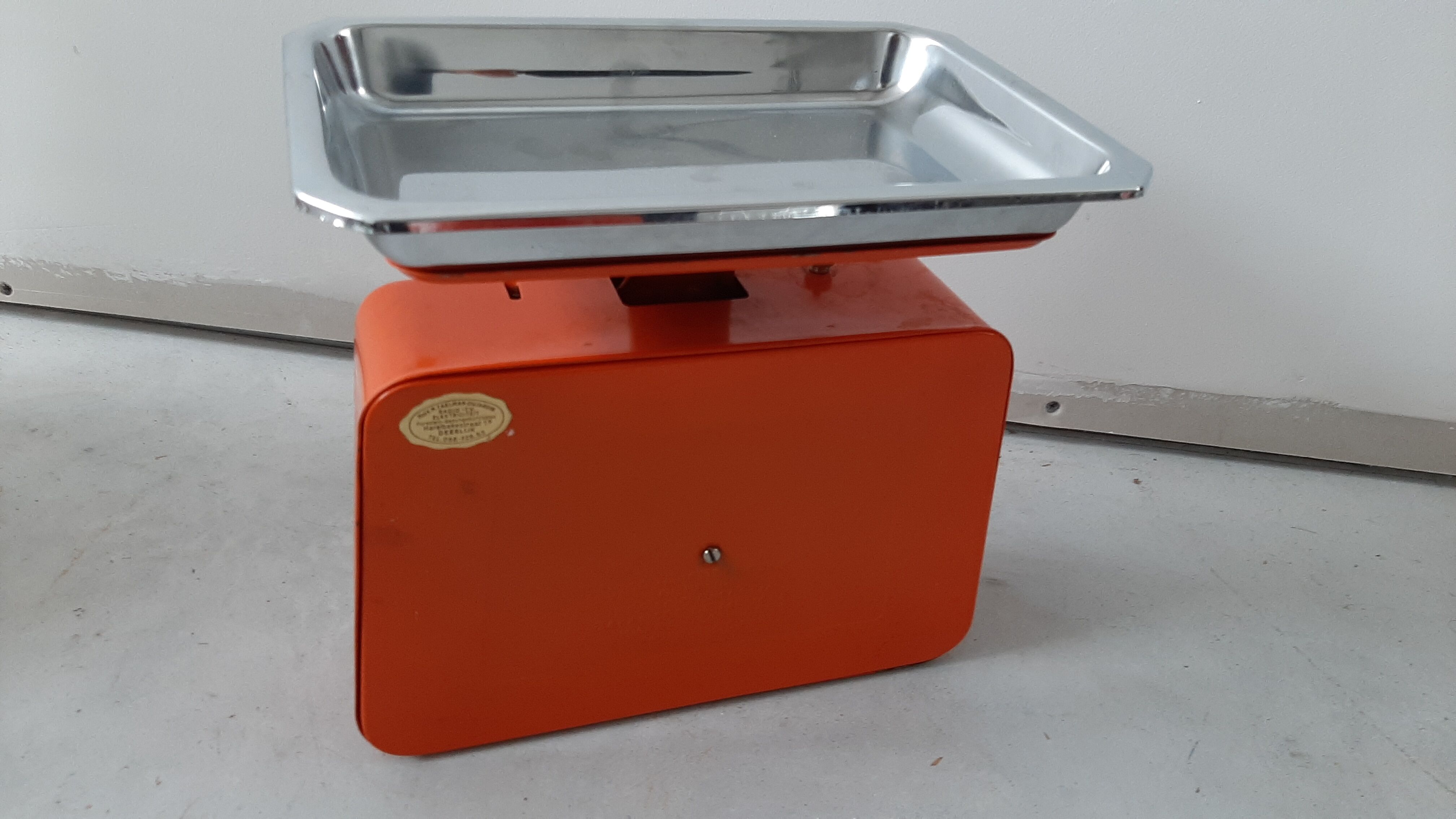 Vintage kitchen scale Stube West Germany orange